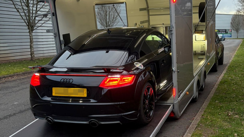 Enclosed Vehicle Transport